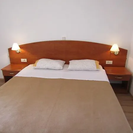 Apartment Nada *